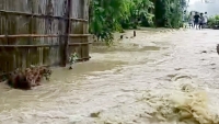 ফটিকছড়িতে ভারী বর্ষণ ও পাহাড়ি ঢলে নিম্নাঞ্চল প্লাবিত
