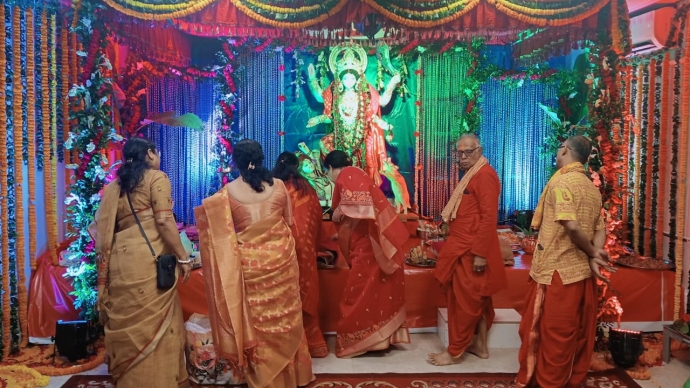 ঢাকায় সার্বজনীন পূজা ফাউন্ডেশন এর উদ্যোগে কালীপূজা