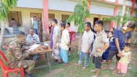 নানিয়ারচরে সেনাবাহিনী বিনামূল্যে চিকিৎসা ও ঔষধ বিতরণ