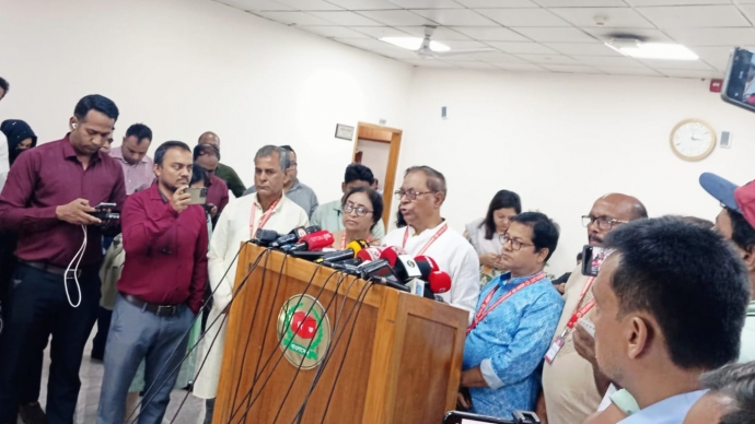 রাজনৈতিক দলগুলোর সাথে আলোচনা না করে আরপিও চূড়ান্ত করায় ক্ষোভ প্রকাশ