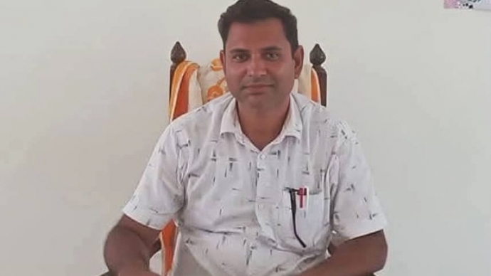 আক্কেলপুরে শিক্ষক নিয়োগে অনিয়ম : বেতন-ভাতার ৪২ লক্ষ টাকা ফেরত দিতে শিক্ষককে নির্দেশ