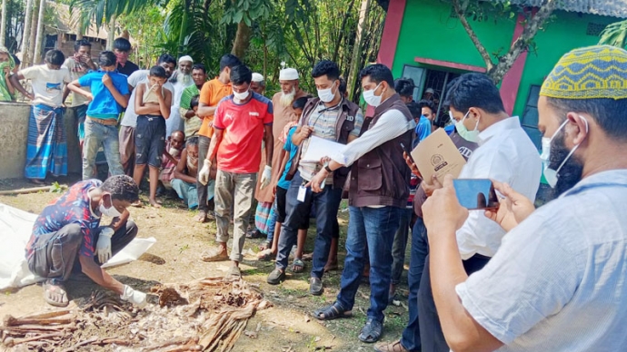 ২০ মাস পর কবর থেকে তোলা হলো গুলিবিদ্ধ তরুণ রাব্বির মরদেহ