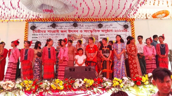 কাউখালীতে সাংগ্রাই উপলক্ষে জল উৎসব