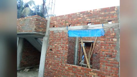 আত্রাইয়ে আদালতের নিষেধাজ্ঞা অমান্য করে স্থাপনা নির্মাণের অভিযোগ