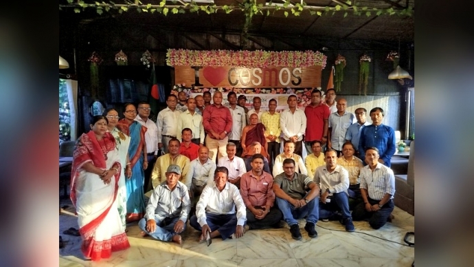 বাঙ্গালী বৌদ্ধ পরিচয় দিয়ে বড়ুয়াদের বাঙ্গালী কোটায় ফেলে দেয়, আবার বাঙ্গালীরা বলেন, তোমরা বৌদ্ধ, উপজাতি কোটায় তোমরা
