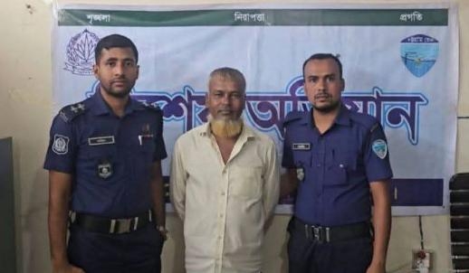 রাঙ্গুনিয়াতে ৭ বছরের নাতনিকে ধর্ষণের চেষ্টার অভিযোগে নানা গ্রেপ্তার