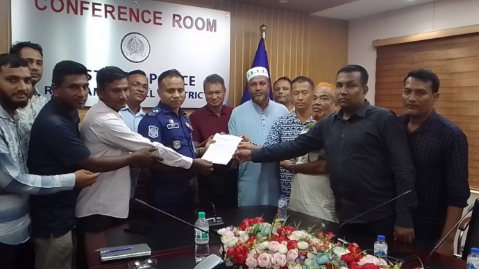 যাত্রীদের দুর্ভোগ কমাতে যৌথভাবে রাঙামাটি–রাজস্থলী রুটে পর্যটকবাহী পিকআপ চলবে