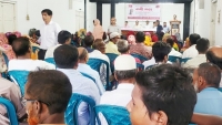 সারের সংকট না থাকলে থাকলে কৃষকেরা সারের গোডাউন লুট করবে কেন?