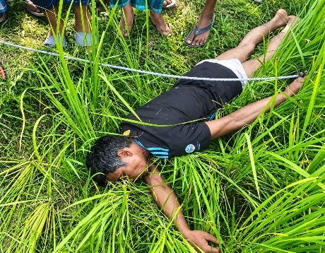 পার্বতীপুরে বিদ্যুতের তার চুরি করতে গিয়ে যুবকের মৃত্যু